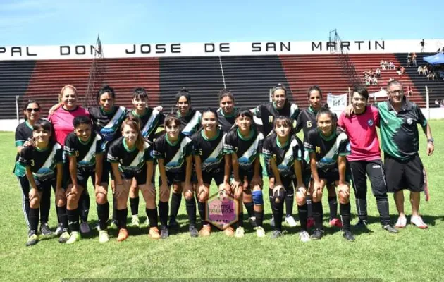 El último campeón, Banfield, arrancó goleando a La Esperanza por la Zona C - Foto: Facebook Fútbol Femenino San Pedro 
